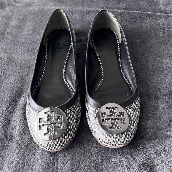 Tory Burch Reva Flat Snake Skin with Black/Pewter Hardware Size 8 - Picture 1 of 8